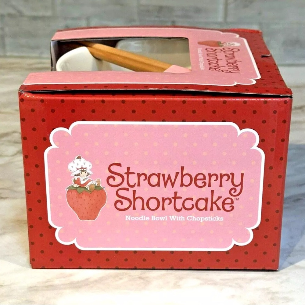 MAD Engine Strawberry Shortcake Pink Noodle Bowl with Chopsticks Hand Wash Only - Picture 3 of 7